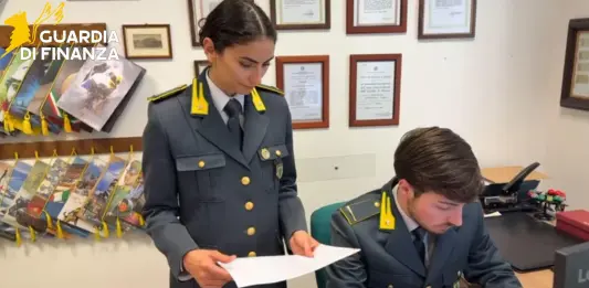 Falsi diplomi a Varese, indagato il legale rappresentante di una scuola per odontotecnici