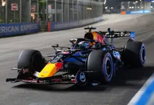 F1, sabato perfetto per Verstappen a Singapore: vince la sprint e conquista la pole, bene le Ferrari