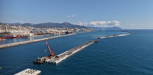 Nuova Diga Foranea di Genova, posato il nuovo cassone: raggiunti i 1.670 metri di estensione