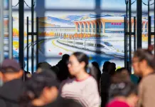 Cina: nuove ferrovie ad alta velocità stimoleranno turismo durante festività