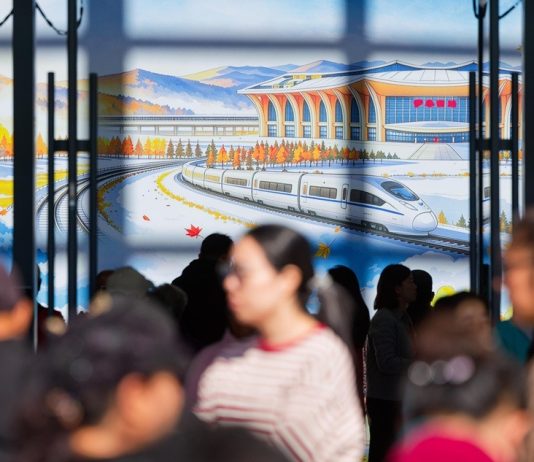 Cina: nuove ferrovie ad alta velocità stimoleranno turismo durante festività