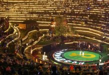 Cina: Guizhou, Land Fingerprint Concert anima antica cittadina di Shexiang (1)