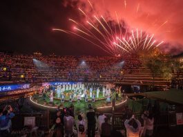 Cina: Guizhou, Land Fingerprint Concert anima antica cittadina di Shexiang (2)