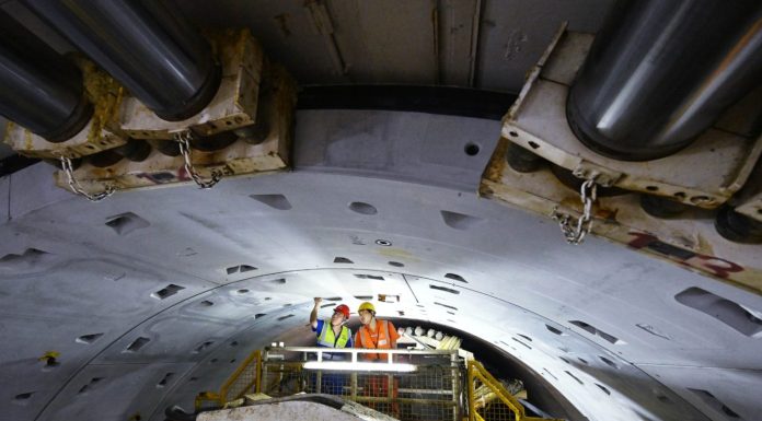 Cina: completato scavo con scudo del secondo tunnel della baia di Jiaozhou (1)