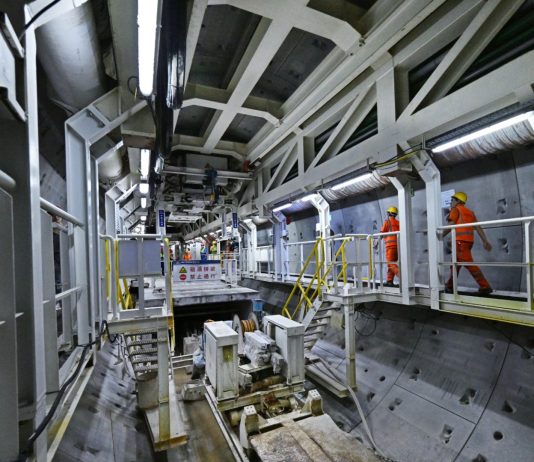 Cina: completato scavo con scudo del secondo tunnel della baia di Jiaozhou (3)