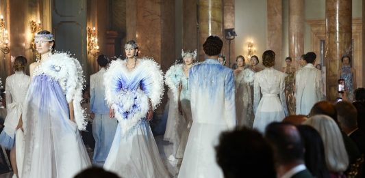 Cina: Heaven Gaia presenta a Roma la collezione Primavera/Estate 2027 (3)