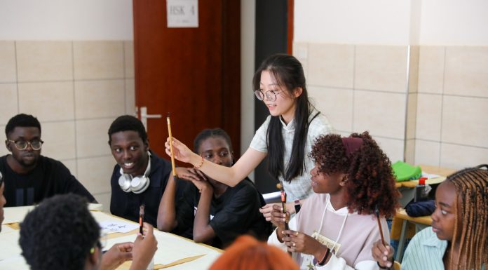 Cina: gli Istituti Confucio promuovono lingua e cultura in Africa (1)