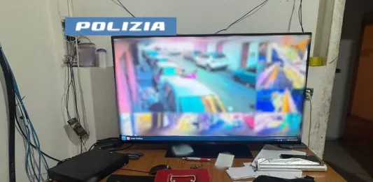 Smantellata una crack room a Catania, arrestato un 22enne