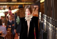 Parigi, Valentino presenta collezioni donna primavera/estate 2027 (1)