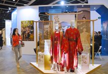 Cina: i turisti diventano attori di fiction nella “Hollywood cinese” di Hengdian