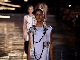 Francia: collezione Primavera/Estate 2027 di Chanel alla Paris Fashion Week (3)