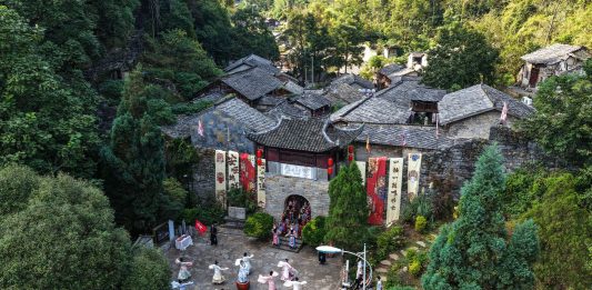 Cina: attività culturali e turistiche animano le vacanze per Festa nazionale (3)
