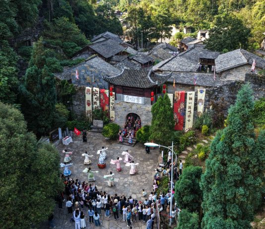 Cina: attività culturali e turistiche animano le vacanze per Festa nazionale (3)
