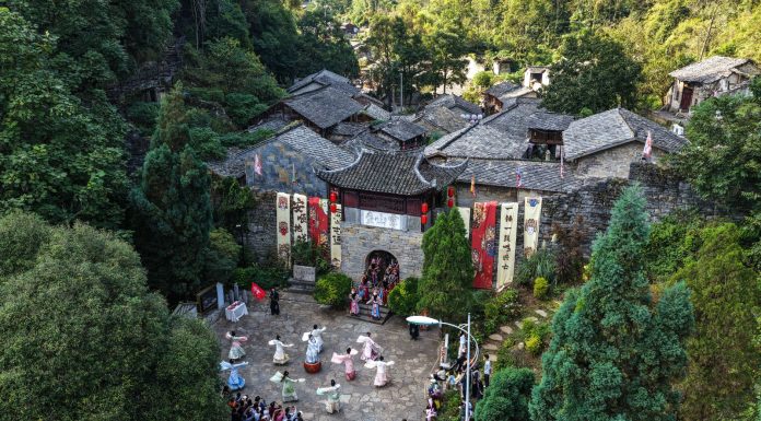 Cina: attività culturali e turistiche animano le vacanze per Festa nazionale (3)