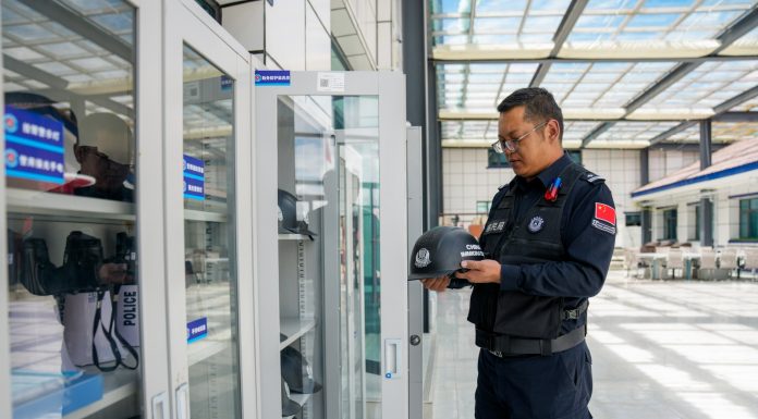 Cina: polizia di frontiera di Pumaqangtang presidia altopiano a 5.373 metri (2)