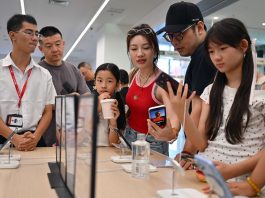 Cina: Festa nazionale, acquisti duty-free per 855 milioni di yuan a Hainan (3)