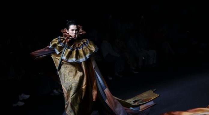 Cina: al via la Shanghai Fashion Week primavera/estate 2027 (1)