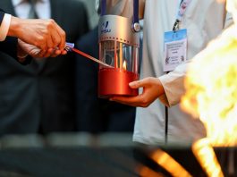 Accesa a Torino la fiamma per le Universiadi invernali di Changchun 2027