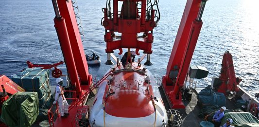 Cina: sommergibile Jiaolong conduce ricerche scientifiche in acque profonde (3)