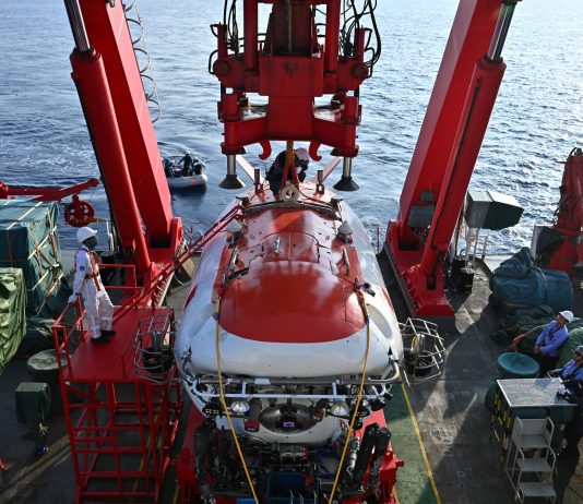 Cina: sommergibile Jiaolong conduce ricerche scientifiche in acque profonde (3)