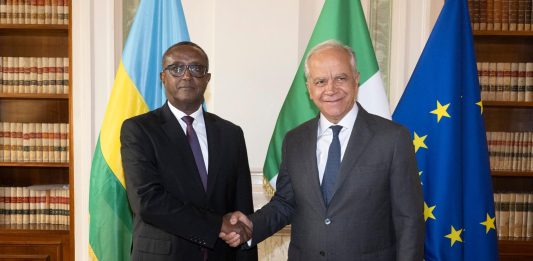 Piantedosi incontra il ministro dell’Interno del Ruanda, focus sulla cooperazione