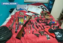 Voghera, arrestato 19enne estremista per detenzione illegale di armi da sparo