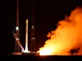 Cina: razzo Zhuque-2E colloca 10 satelliti nello spazio (1)