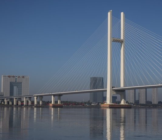 Cina: inaugurato nuovo ponte al confine con DPRK sul fiume Yalu (2)