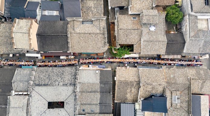 Cina: Lanxi, banchetto accoglie oltre 500 anziani per Festa del doppio nove (2)