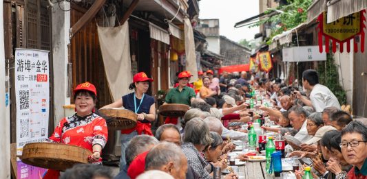 Cina: Lanxi, banchetto accoglie oltre 500 anziani per Festa del doppio nove (3)