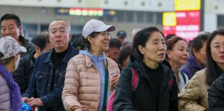 Cina: anziani in treno da Harbin a Haikou per sfuggire al freddo invernale (2)