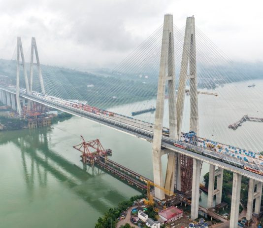 Cina: al via i test su linea ferroviaria ad alta velocità Chongqing-Wanzhou (1)