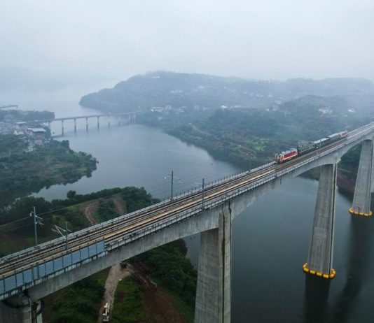 Cina: al via i test su linea ferroviaria ad alta velocità Chongqing-Wanzhou (3)