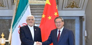 Premier cinese Li Qiang incontra primo vice presidente iraniano Aref a Dushanbe