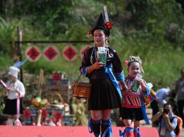 Cina: nel Guangxi si celebra il raccolto del riso glutinoso (3)