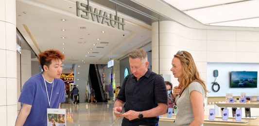 Cina: trend del “China Haul” riflette crescente fascino dello shopping nel Paese