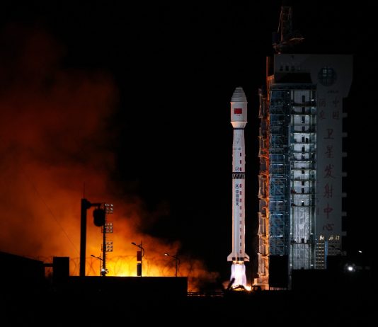 Cina: lanciati nuovi gruppi di satelliti per il telerilevamento