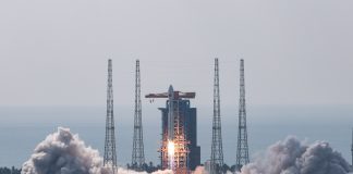 Cina: lanciato nuovo gruppo di satelliti per Internet