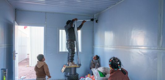 Cina: Xizang, completate le prime 60 case prefabbricate nell’area del sisma (3)