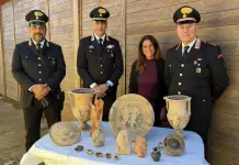 Carabinieri restituiscono allo Stato 54 reperti archeologi sequestrati a Marina di Cerveteri