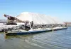 Cina: Hebei, in corso la raccolta autunnale nelle saline di Nanpu (1)