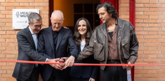 Intesa Sanpaolo e Fondazione Santo Versace inaugurano il progetto “Un’altra musica” a Rebibbia