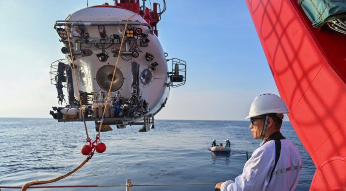 Cina: il sommergibile Jiaolong completa la sua 473ma immersione (2)