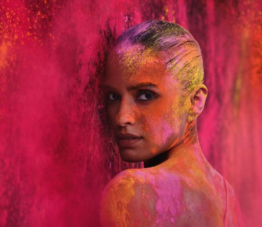 Il calendario Pirelli scopre l’India tra bellezza e futuro