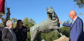 A Roma una statua per il cane Dox, poliziotto a quattro zampe entrato nella storia