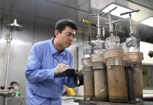 Cina: Jiaolong completa la 467esima immersione a 4.400 metri di profondità (1)