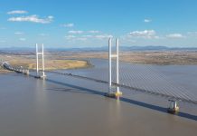 Cina: aperto al traffico nuovo ponte al confine con Repubblica popolare democratica di Corea su fiume Yalu