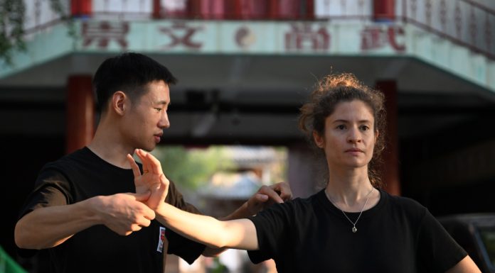 Cina: trend del “Chinamaxxing” a Chenjiagou, stranieri praticano taijiquan (3)