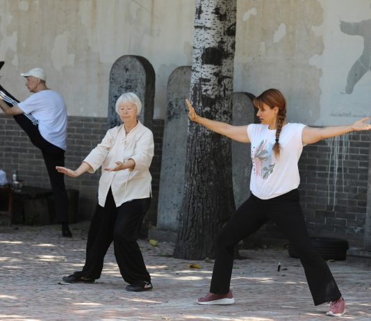 Cina: trend del “Chinamaxxing” a Chenjiagou, stranieri praticano taijiquan (5)