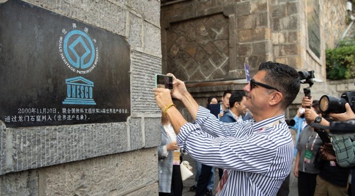 Cina: ospiti internazionali visitano siti culturali e aziende a Luoyang (2)